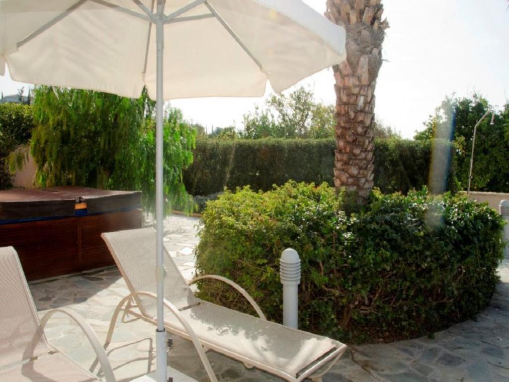 Villa Saraliana Sandy Beach Villas - Heated Pool - Jacuzzi - Private Beach Area Polis Room photo